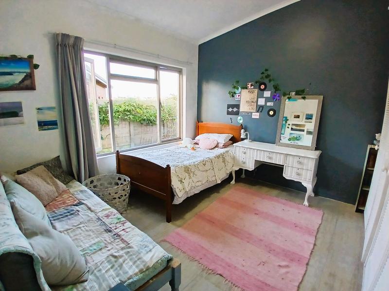 5 Bedroom Property for Sale in Stilbaai Wes Western Cape